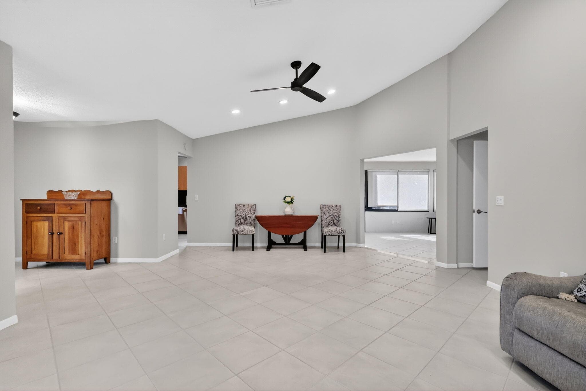 870 NW 32nd Avenue, Delray Beach, FL 33445 — photo 10 of 58