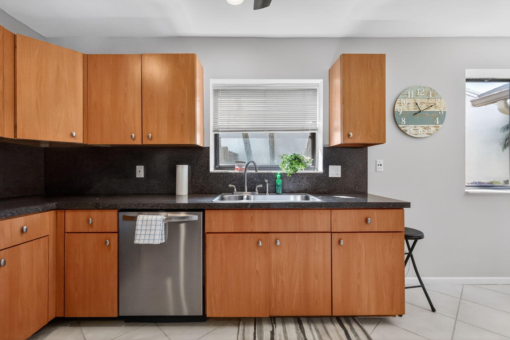 870 NW 32nd Avenue, Delray Beach, FL 33445 — photo 12 of 58