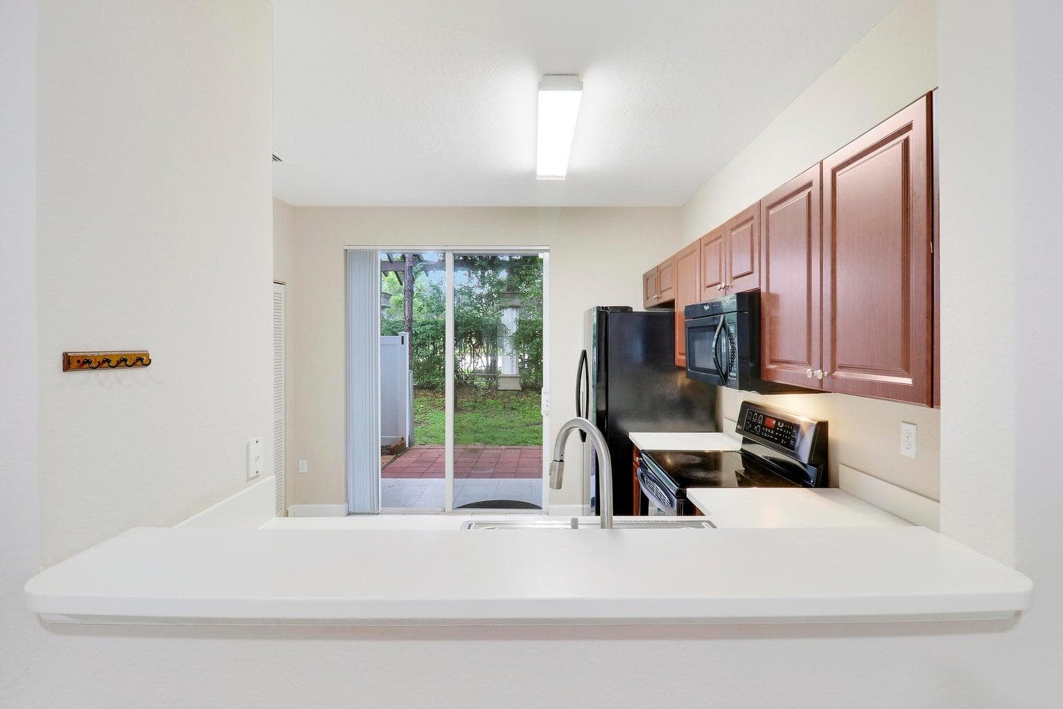 4170 Napoli Lake Drive, Riviera Beach, FL 33410 — photo 13 of 36