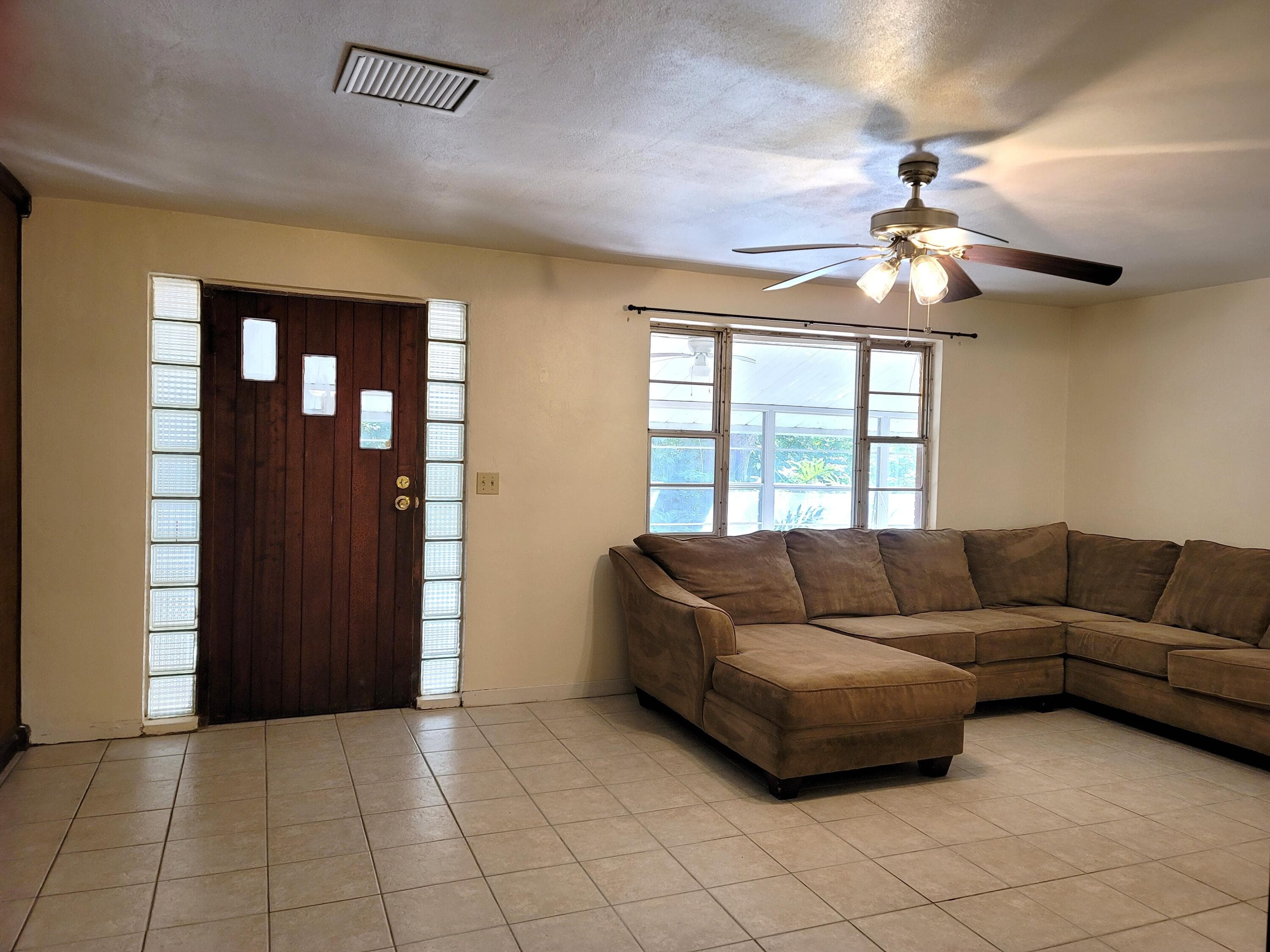 4362 W Midway Road, Fort Pierce, FL 34981 — photo 9 of 29