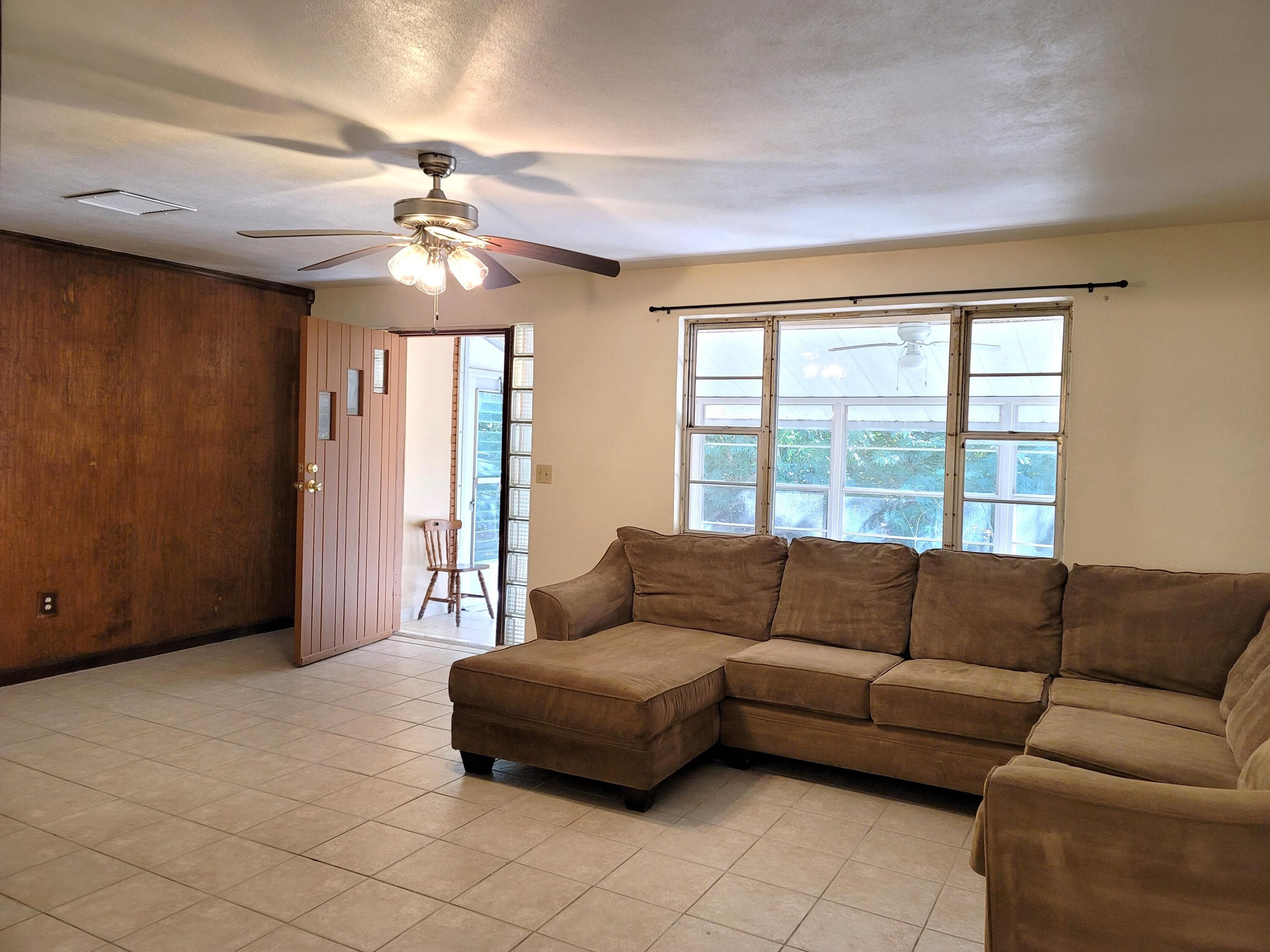 4362 W Midway Road, Fort Pierce, FL 34981 — photo 8 of 29
