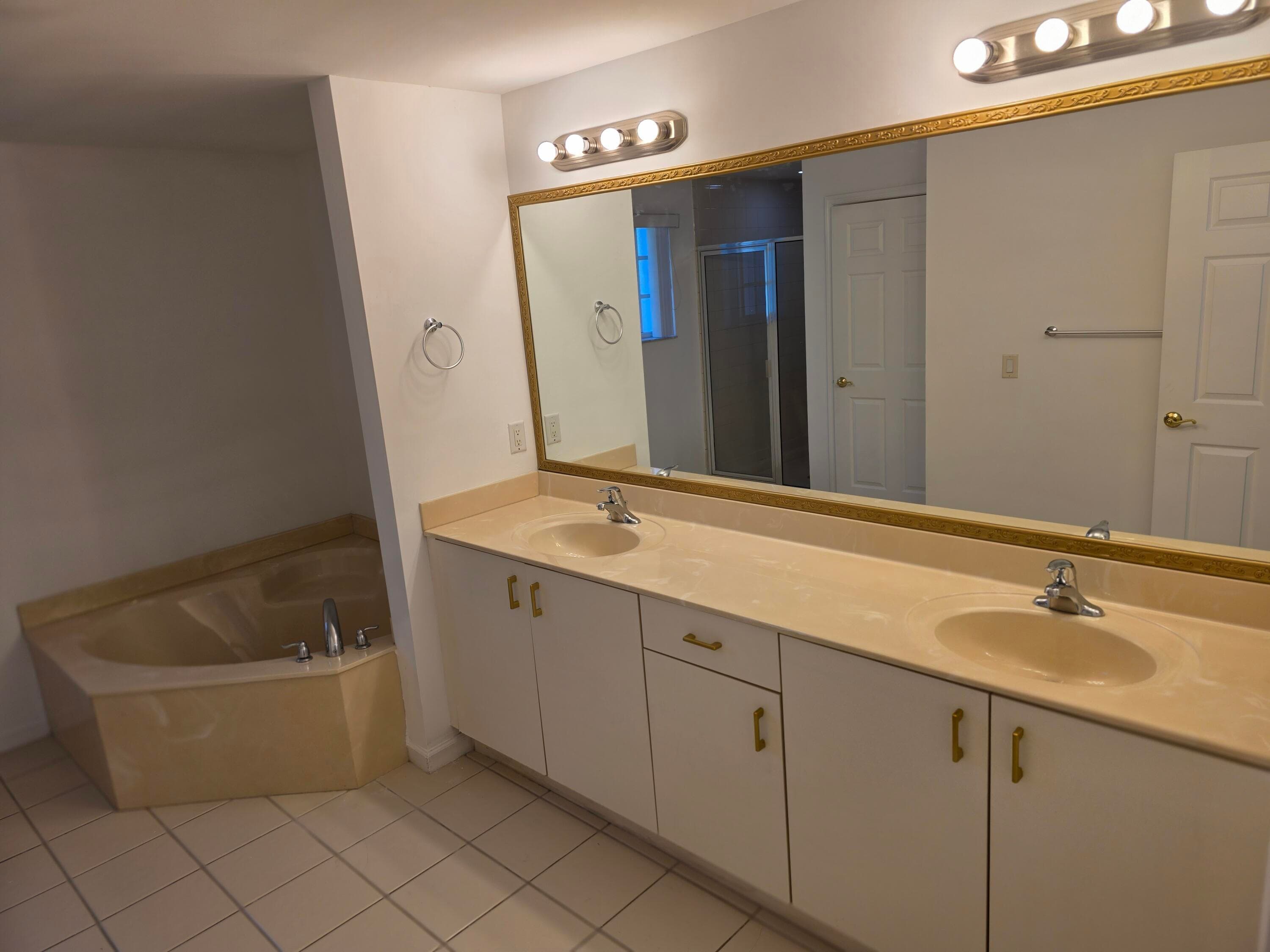 3589 NW 14th Court S 3589, Lauderhill, FL 33311 — photo 11 of 21