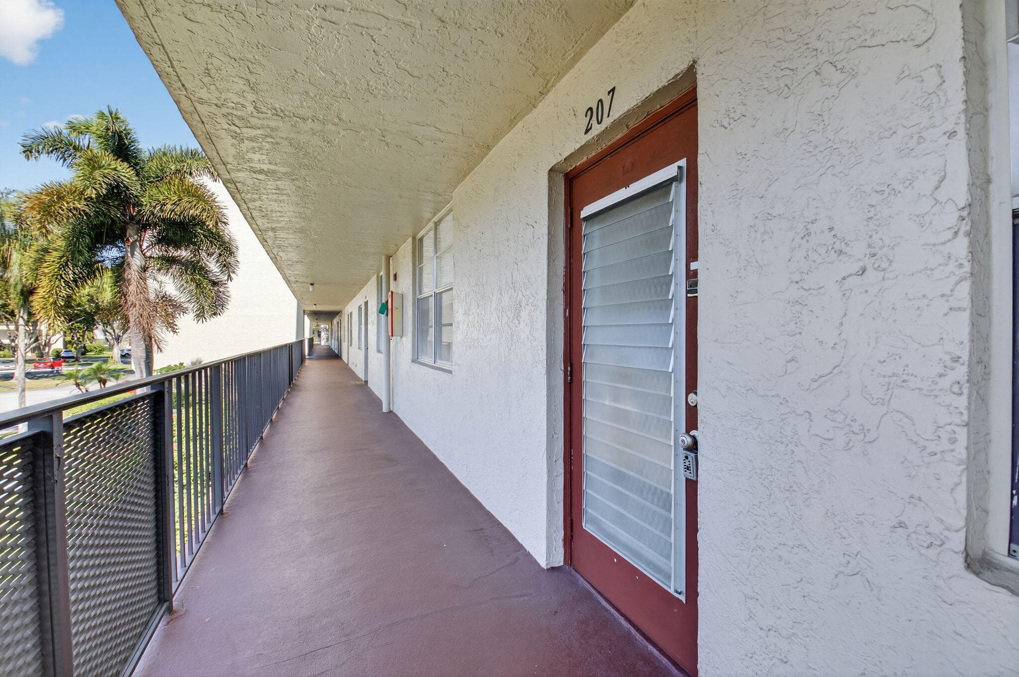 27 Abbey Lane 207, Delray Beach, FL 33446 — photo 5 of 47