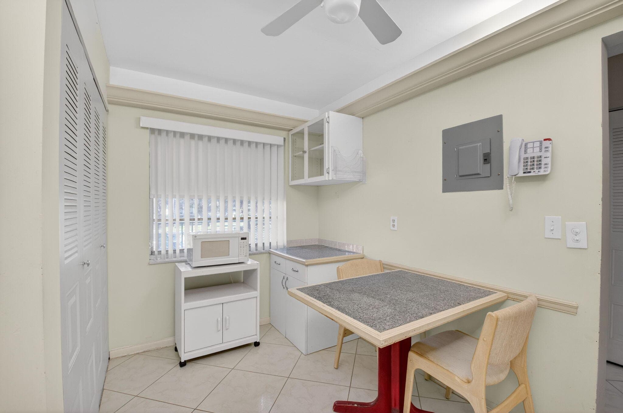 27 Abbey Lane 207, Delray Beach, FL 33446 — photo 15 of 47