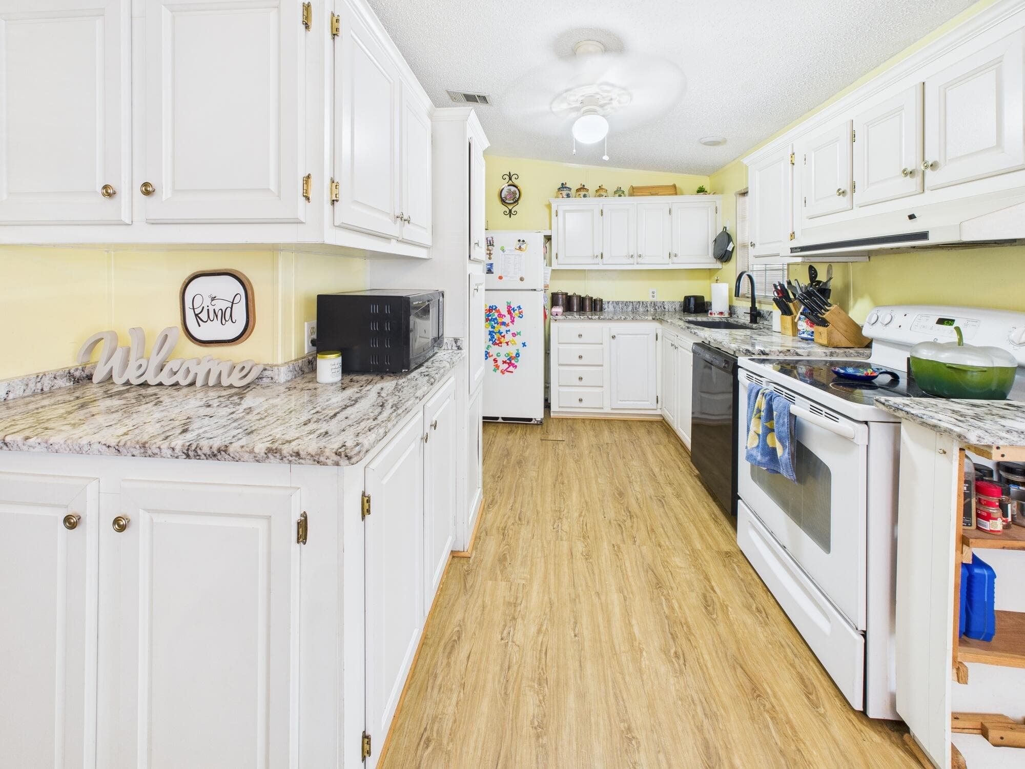 102 NE 8th Avenue, Okeechobee, FL 34972 — photo 11 of 30