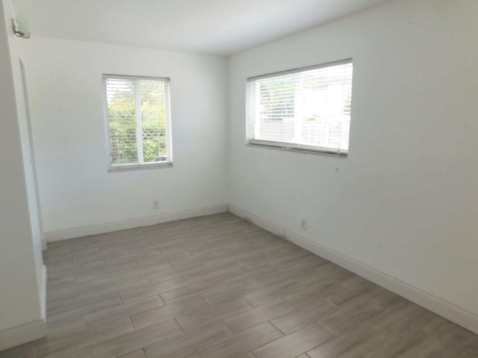 825 NE 6th Street 1-7, Fort Lauderdale, FL 33304 — photo 29 of 43