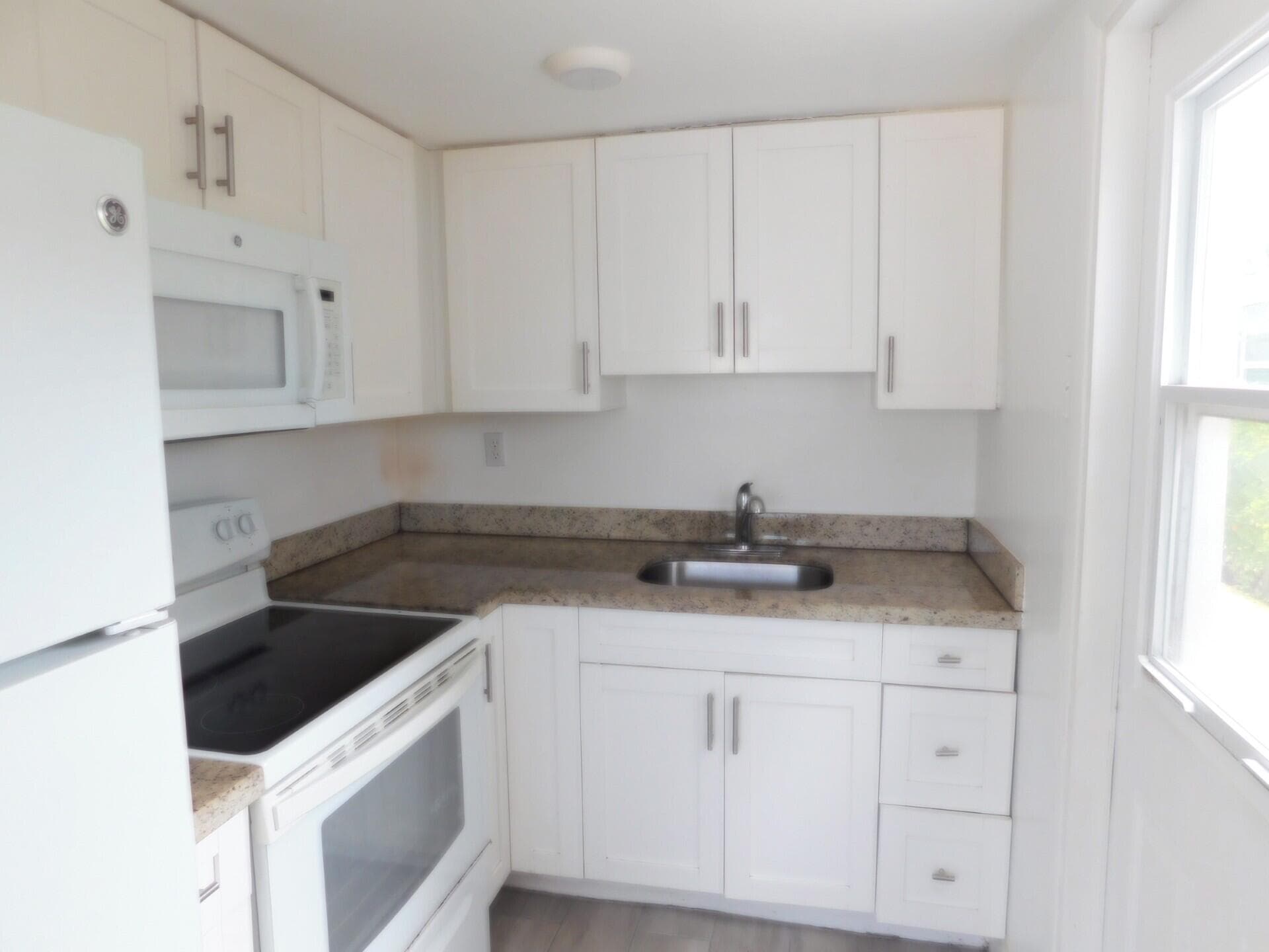 825 NE 6th Street 1-7, Fort Lauderdale, FL 33304 — photo 26 of 43