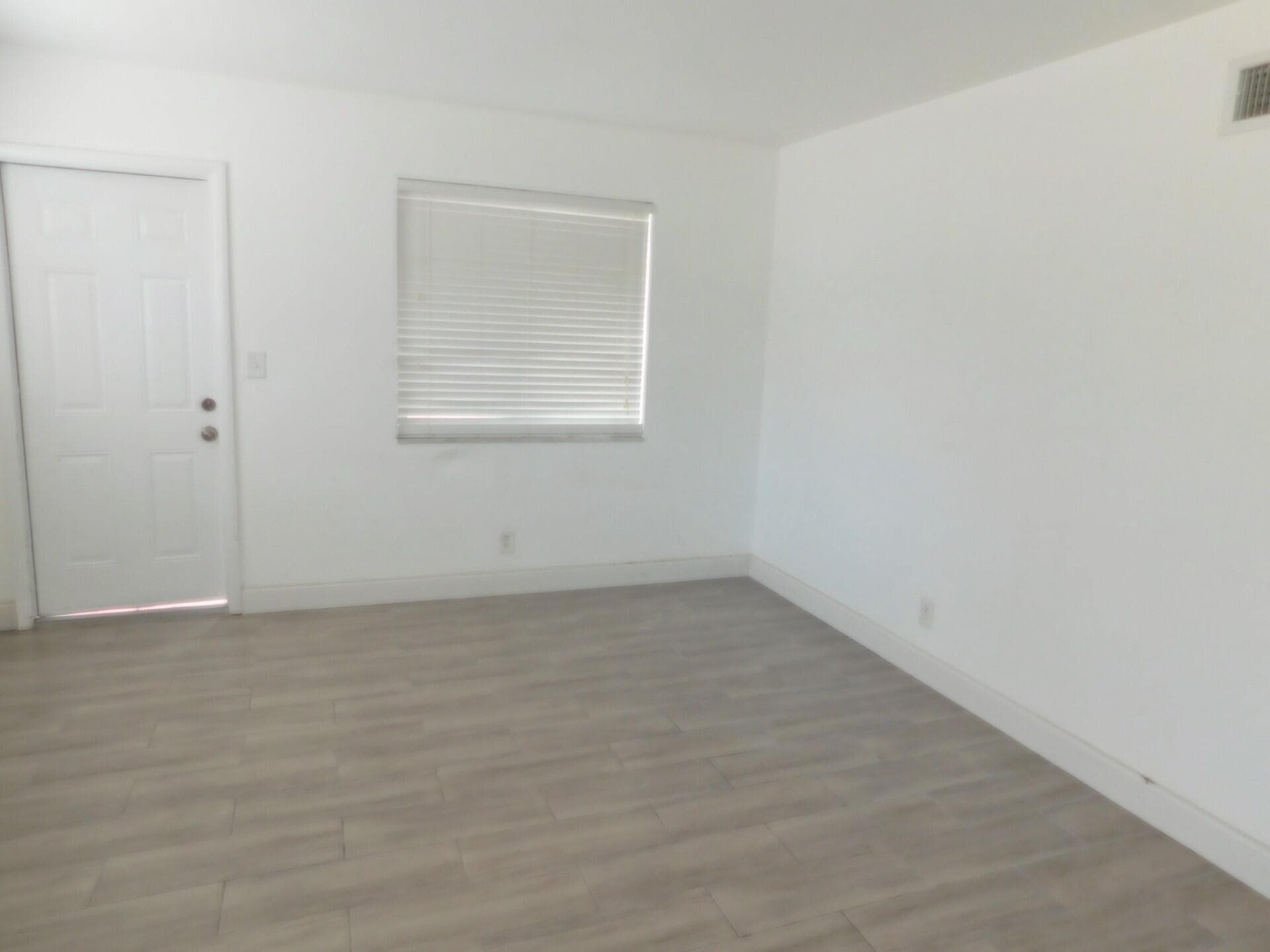 825 NE 6th Street 1-7, Fort Lauderdale, FL 33304 — photo 28 of 43
