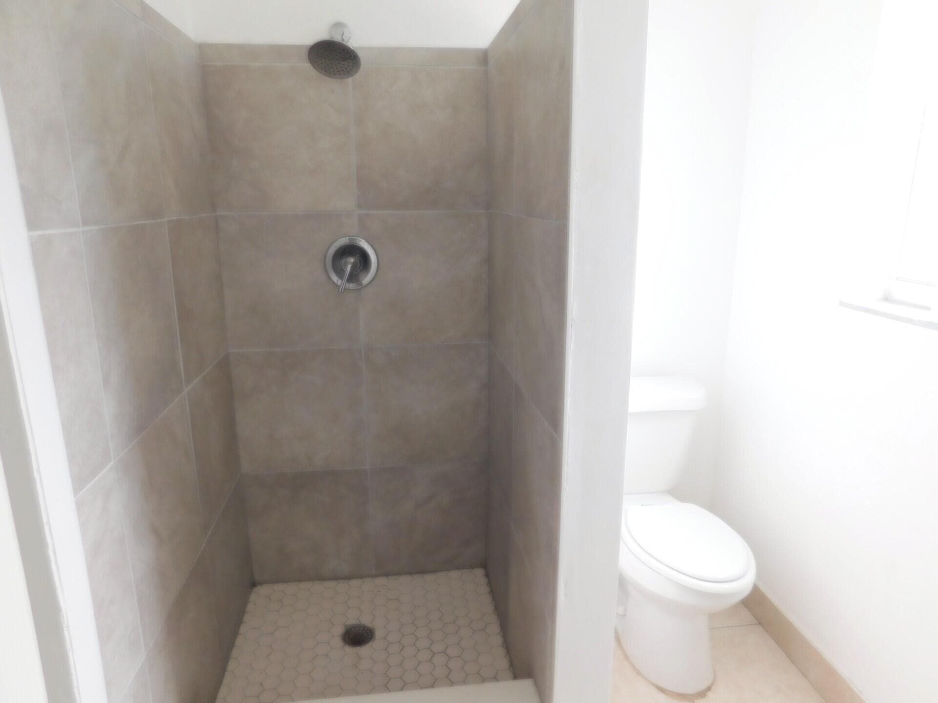 825 NE 6th Street 1-7, Fort Lauderdale, FL 33304 — photo 31 of 43