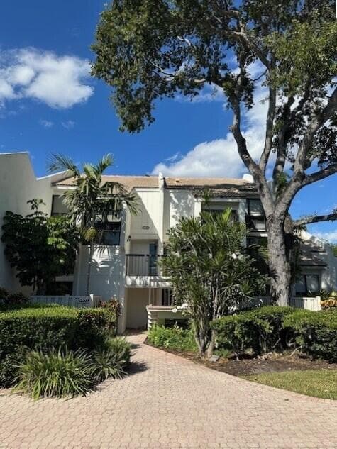 1405 Bridgewood Drive 1405, Boca Raton, FL 33434 — photo 2 of 46