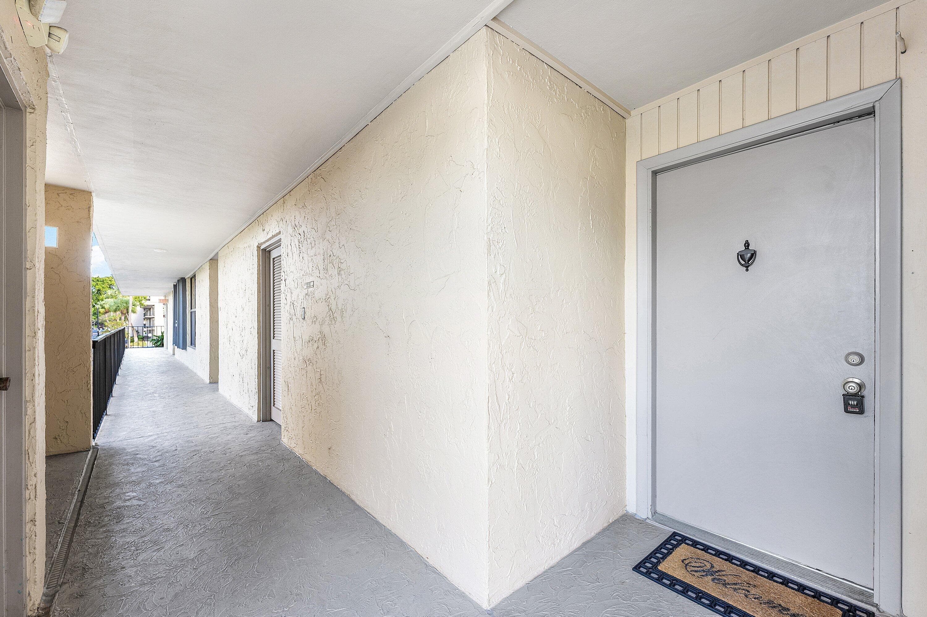 10 Royal Palm Way 203, Boca Raton, FL 33432 — photo 11 of 45