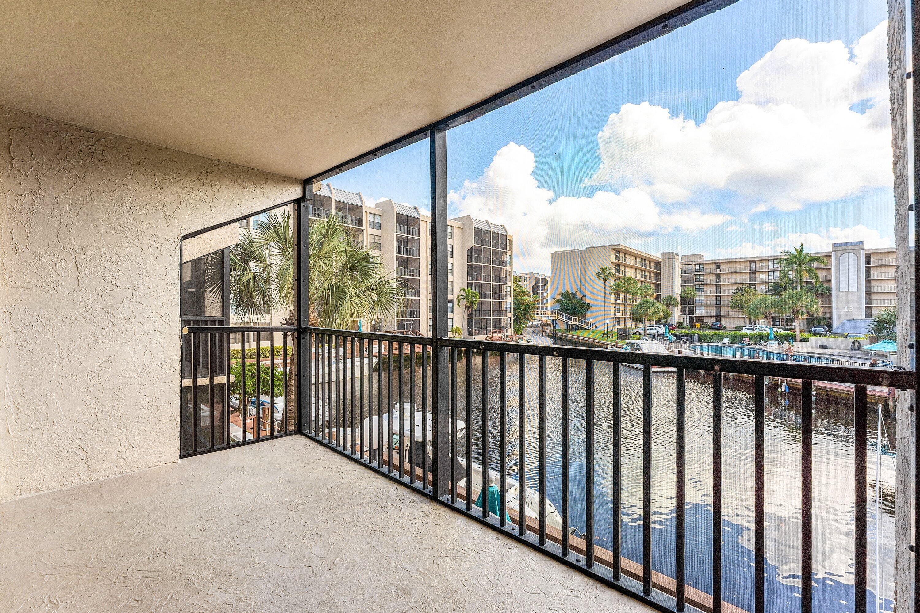 10 Royal Palm Way 203, Boca Raton, FL 33432 — photo 6 of 45