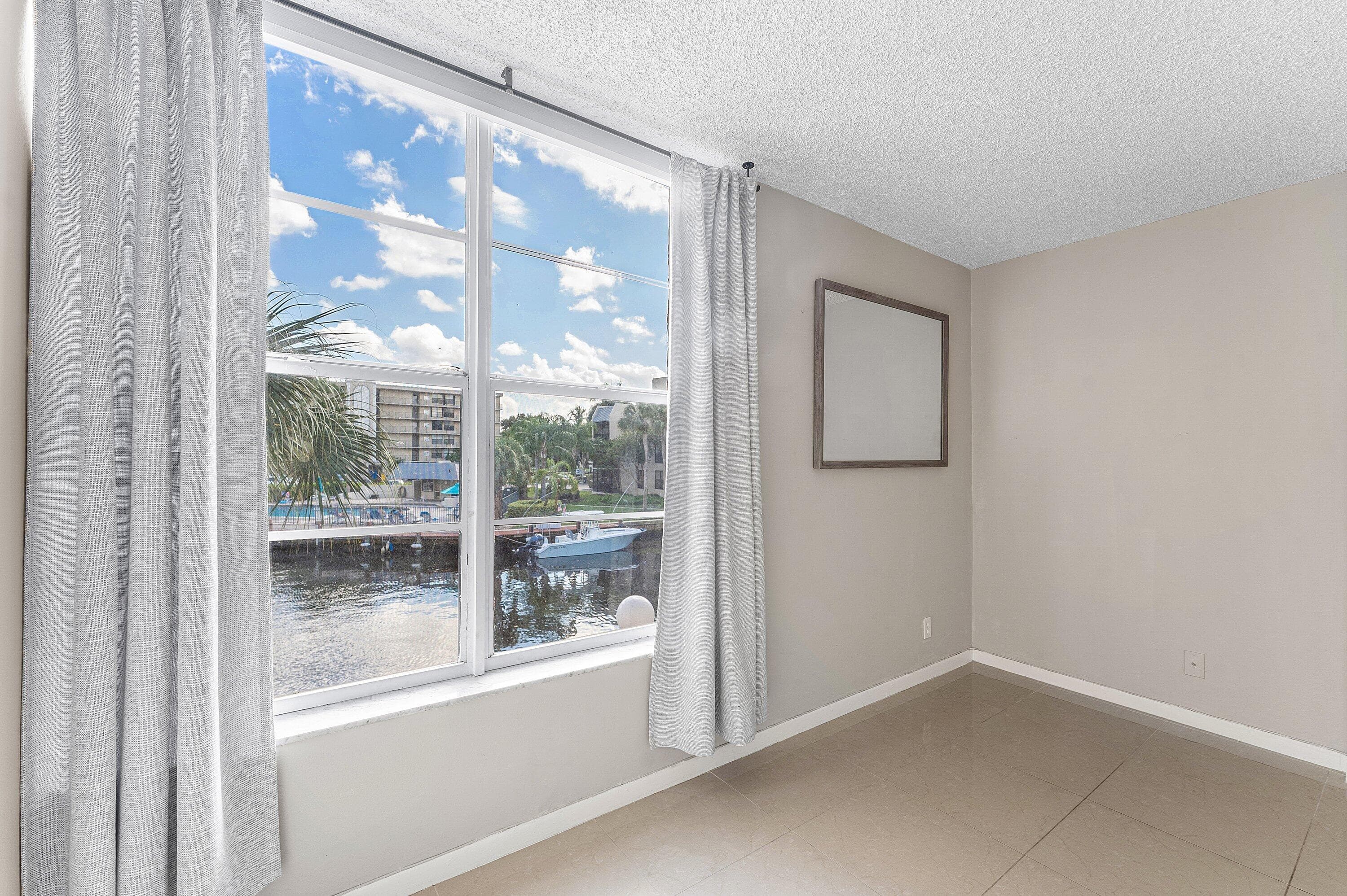 10 Royal Palm Way 203, Boca Raton, FL 33432 — photo 26 of 45