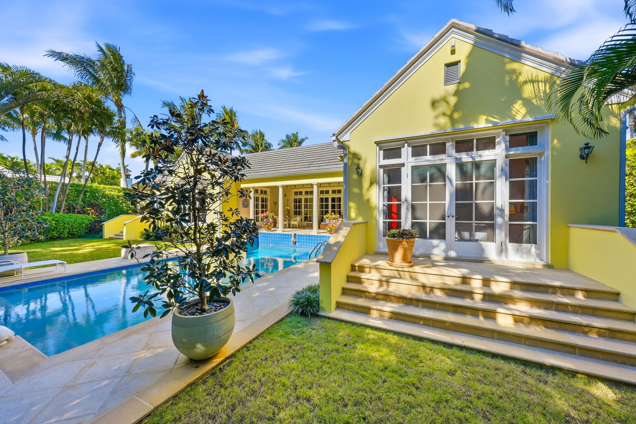 240 Tangier Avenue, Palm Beach, FL 33480 — photo 17 of 18