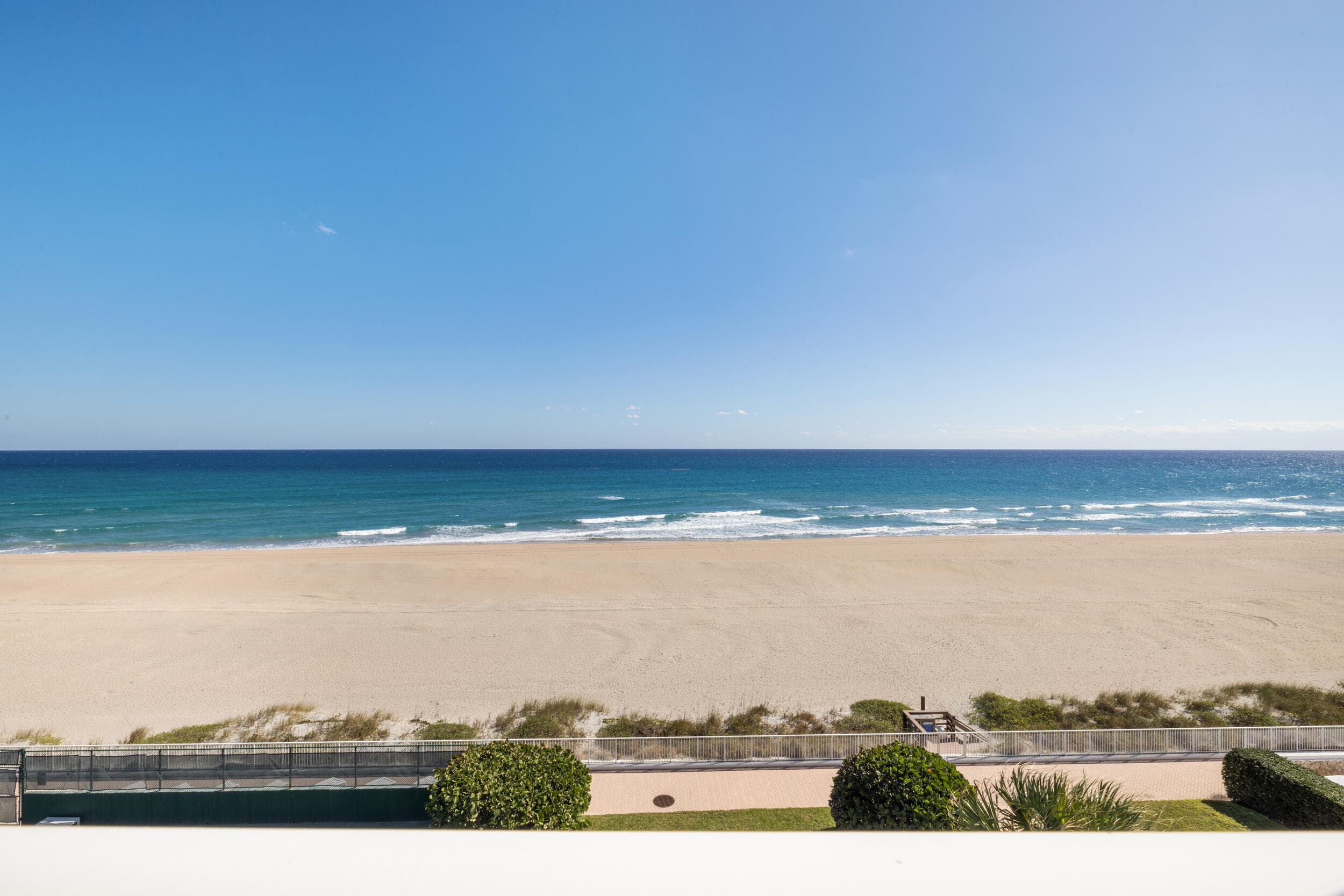 2295 S Ocean Boulevard 625, Palm Beach, FL 33480 — photo 31 of 47