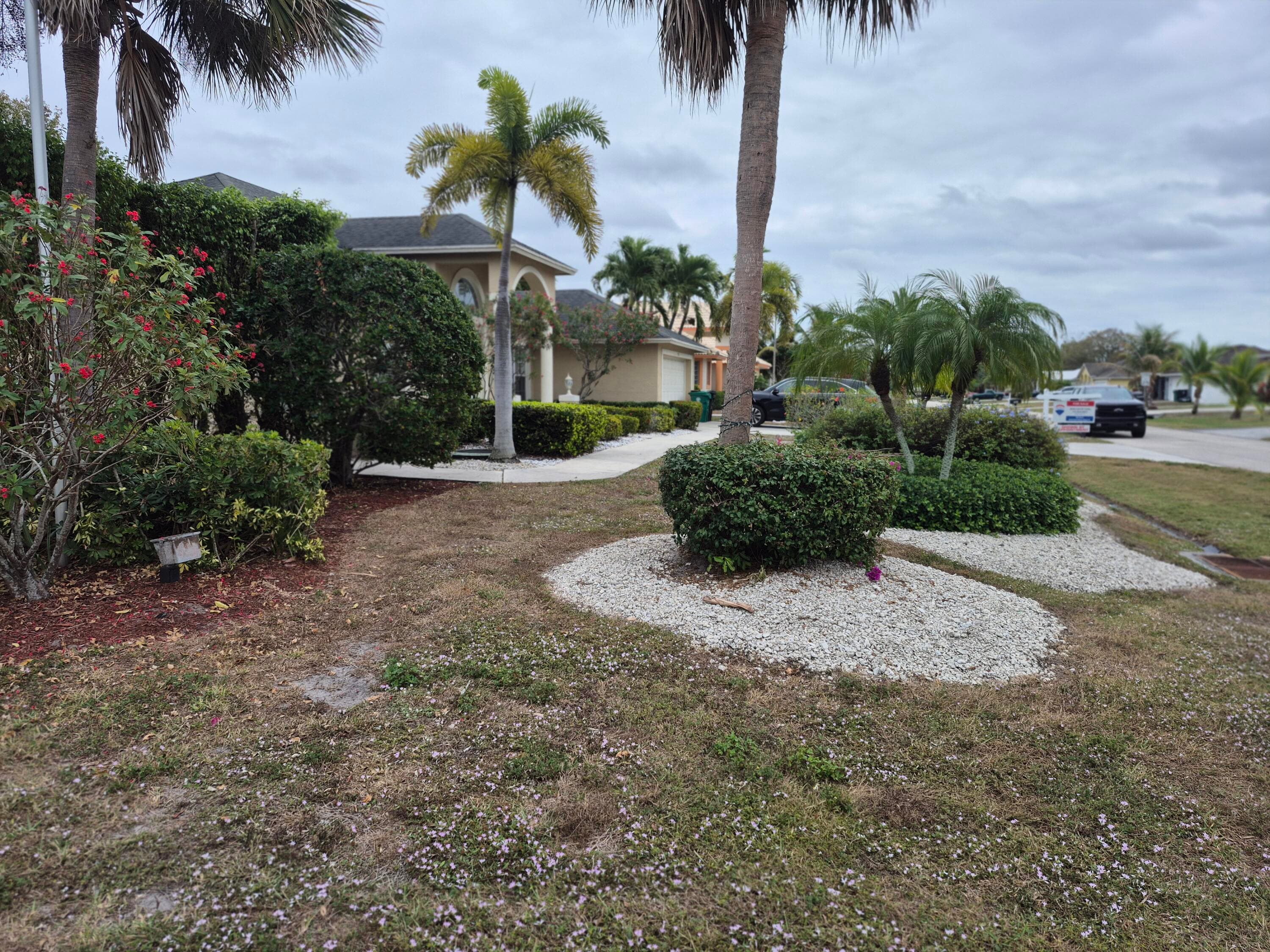 791 SW Dolores Avenue, Port St. Lucie, FL 34983 — photo 4 of 33