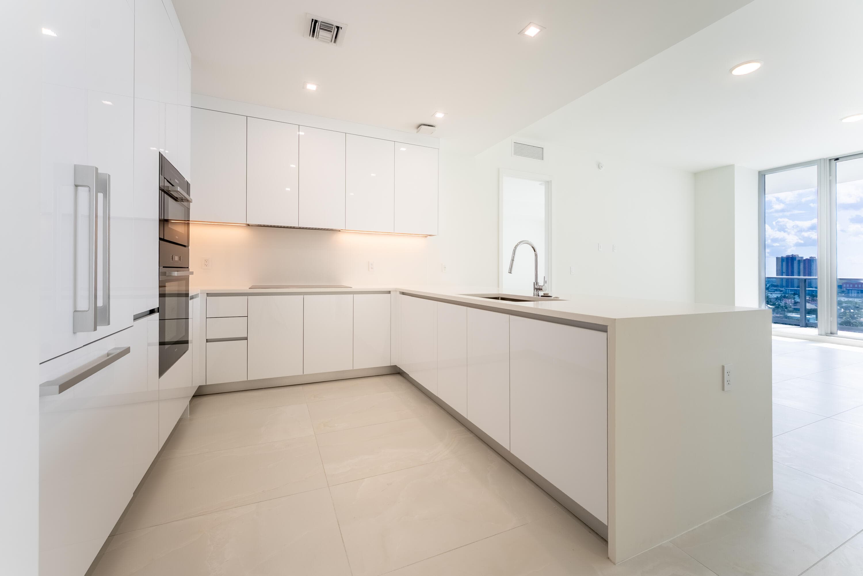 220 Lake Shore Drive 1011, Lake Park, FL 33403 — photo 5 of 68
