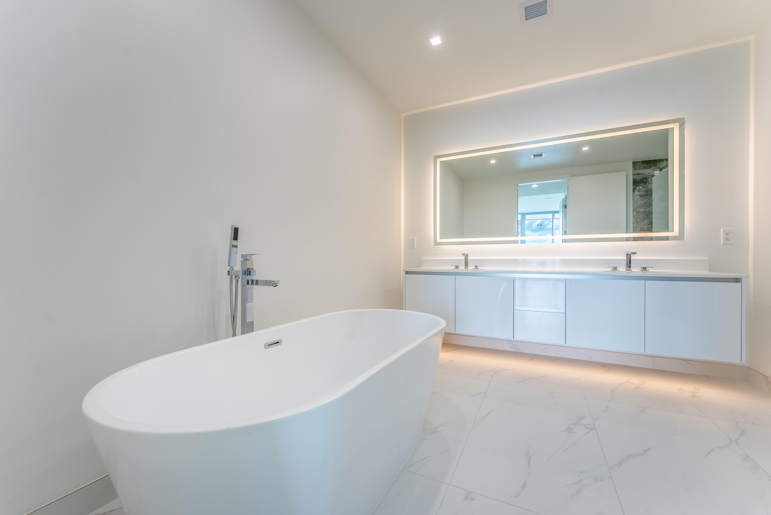220 Lake Shore Drive 1011, Lake Park, FL 33403 — photo 22 of 68