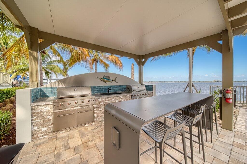 41 SW Seminole Street 306, Stuart, FL 34994 — photo 33 of 45