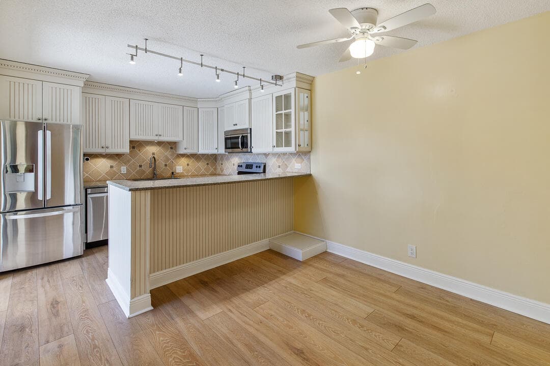 5678 SE Riverboat Drive 129, Stuart, FL 34997 — photo 11 of 50