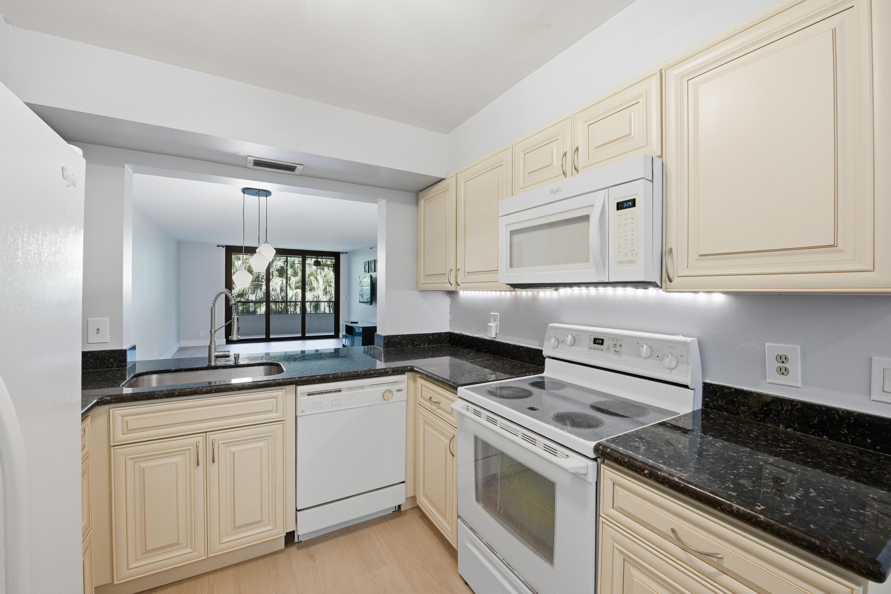 2070 Homewood Boulevard 3150, Delray Beach, FL 33445 — photo 8 of 35