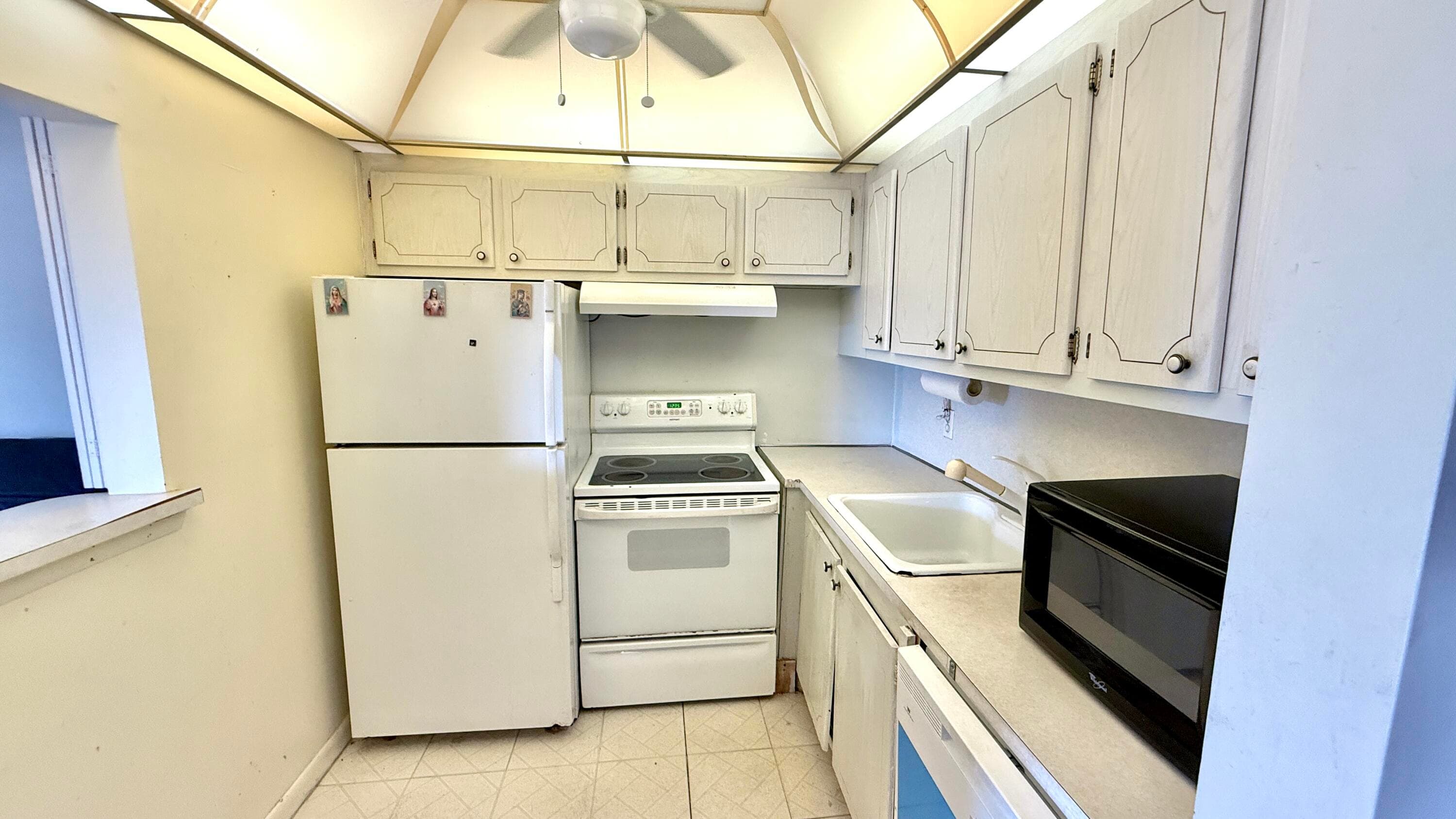 122 Oakridge I, Deerfield Beach, FL 33442 — photo 8 of 48