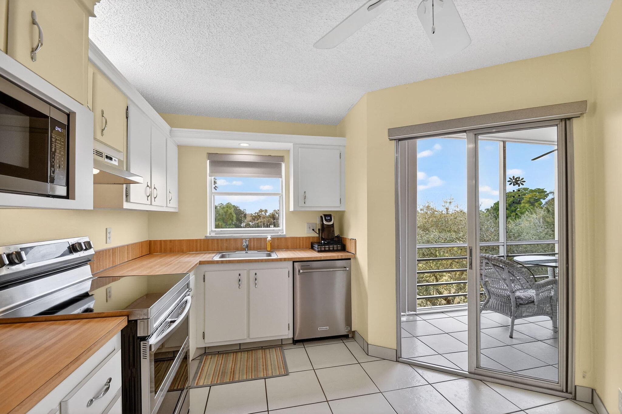 3871 Via Poinciana 404, Lake Worth, FL 33467 — photo 14 of 56