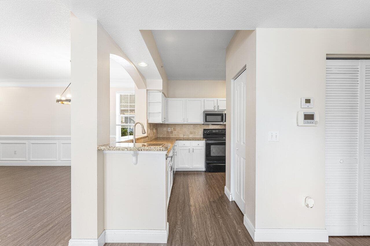 276 Murcia Drive 301, Jupiter, FL 33458 — photo 15 of 52