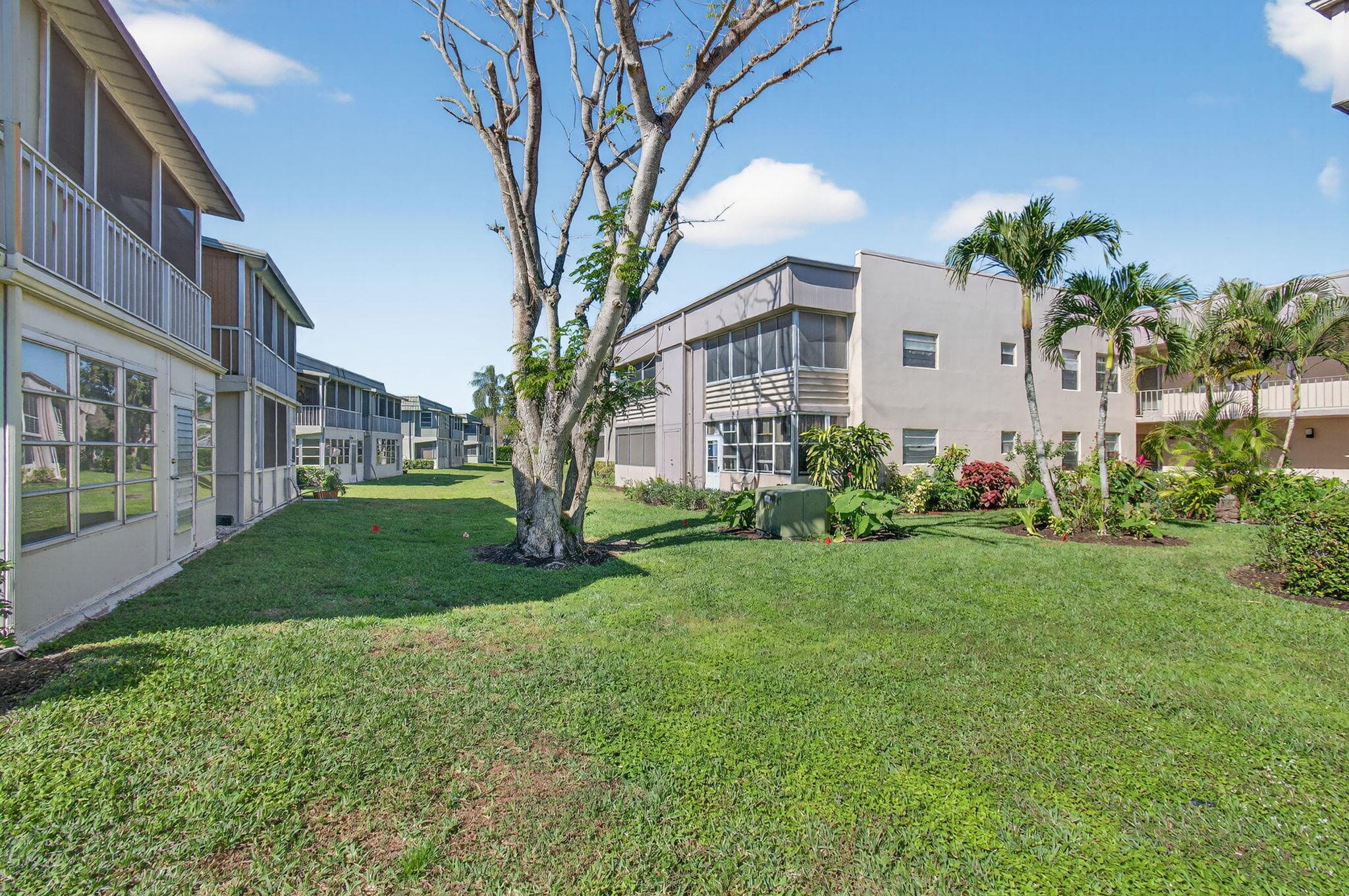 256 Flanders F, Delray Beach, FL 33484 — photo 25 of 40