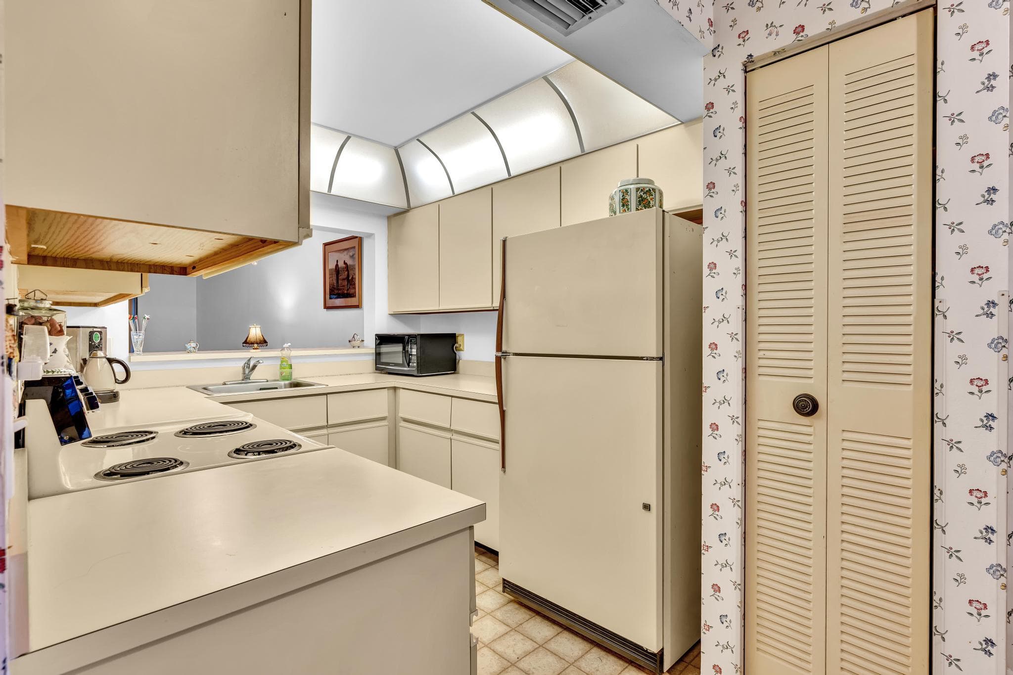 3529 Englewood Drive 321, Lake Worth, FL 33467 — photo 12 of 57