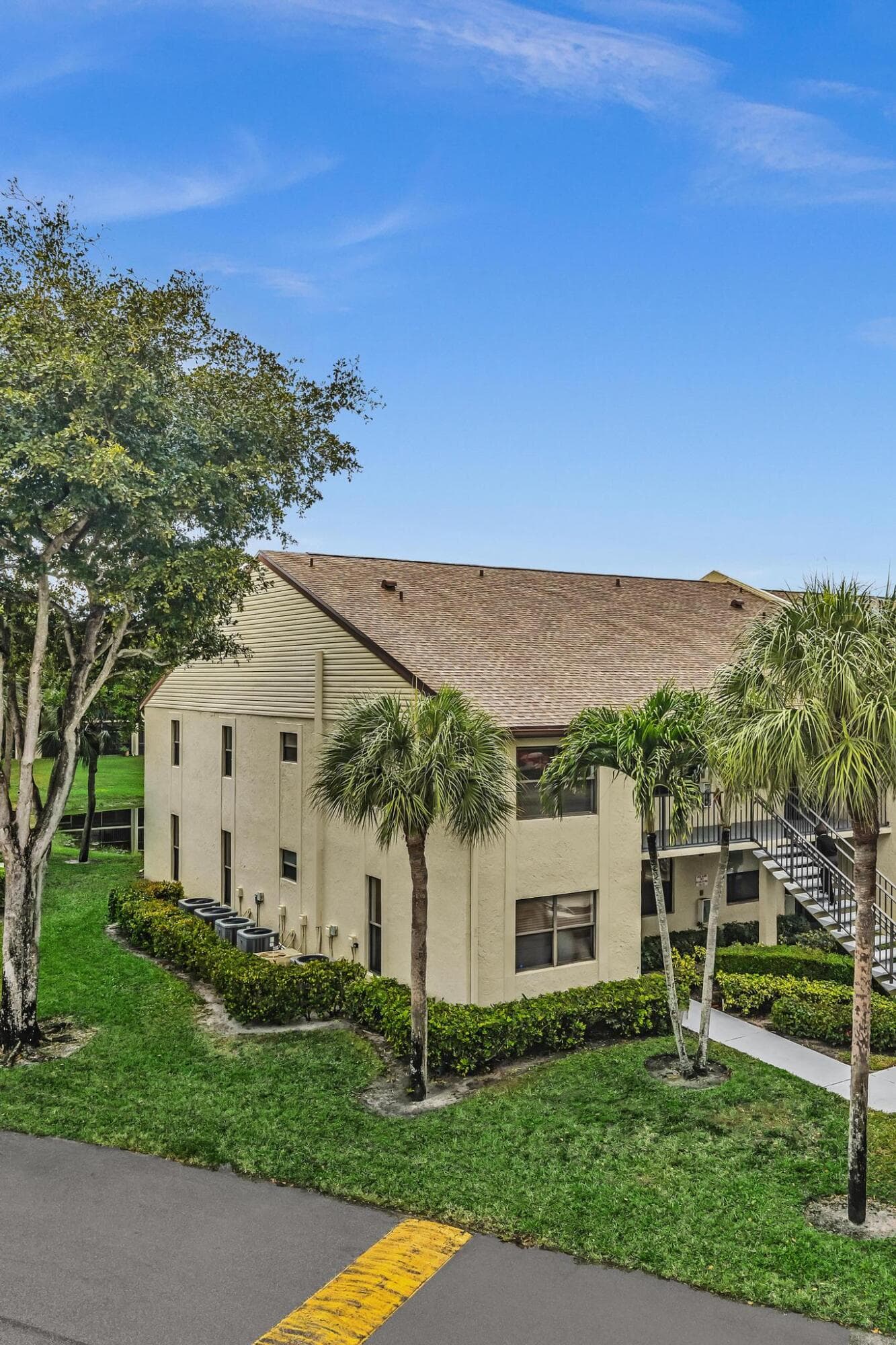 3529 Englewood Drive 321, Lake Worth, FL 33467 — photo 2 of 57