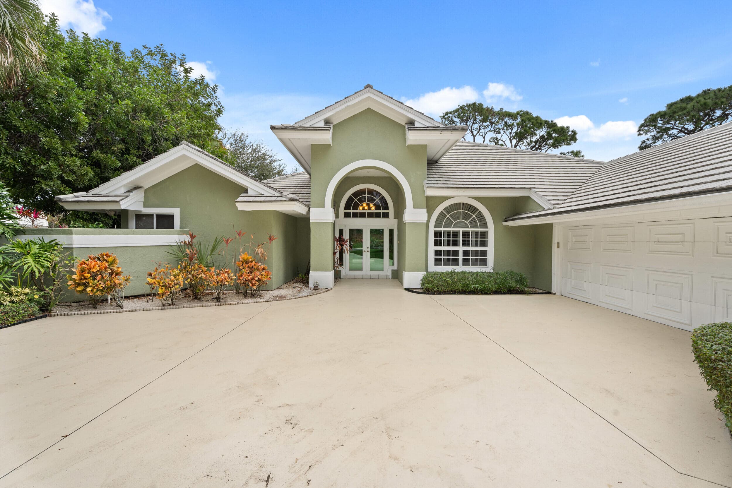 6581 SE Baltusrol Terrace, Stuart, FL 34997 — photo 3 of 48