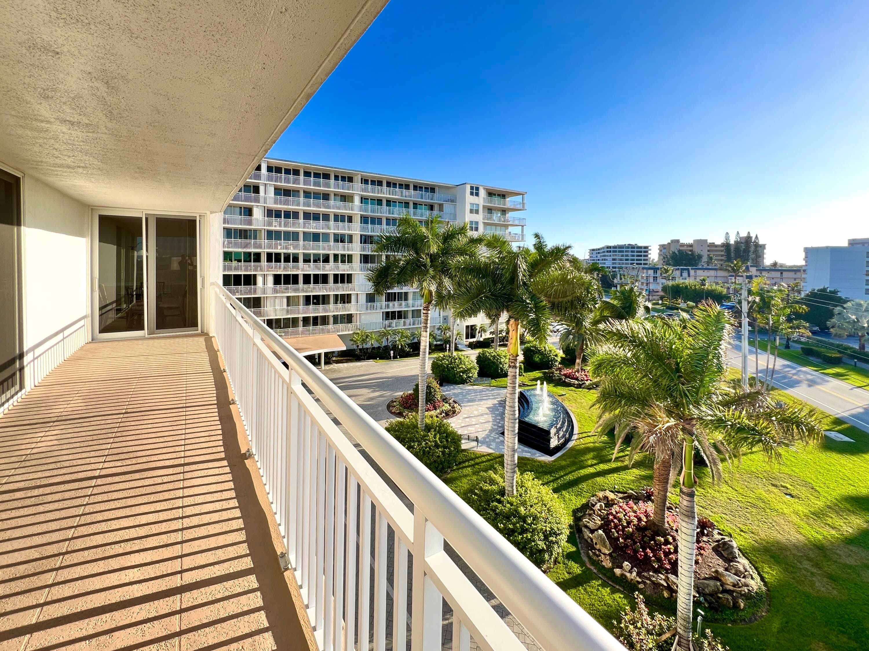 3546 S Ocean Boulevard 519, South Palm Beach, FL 33480 — photo 1 of 39