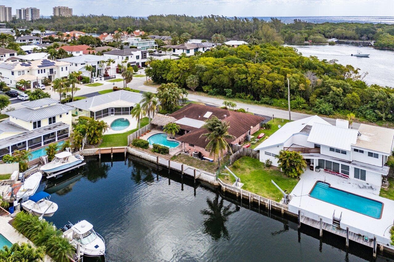 3163 NE 8th Avenue, Boca Raton, FL 33431 — photo 8 of 17