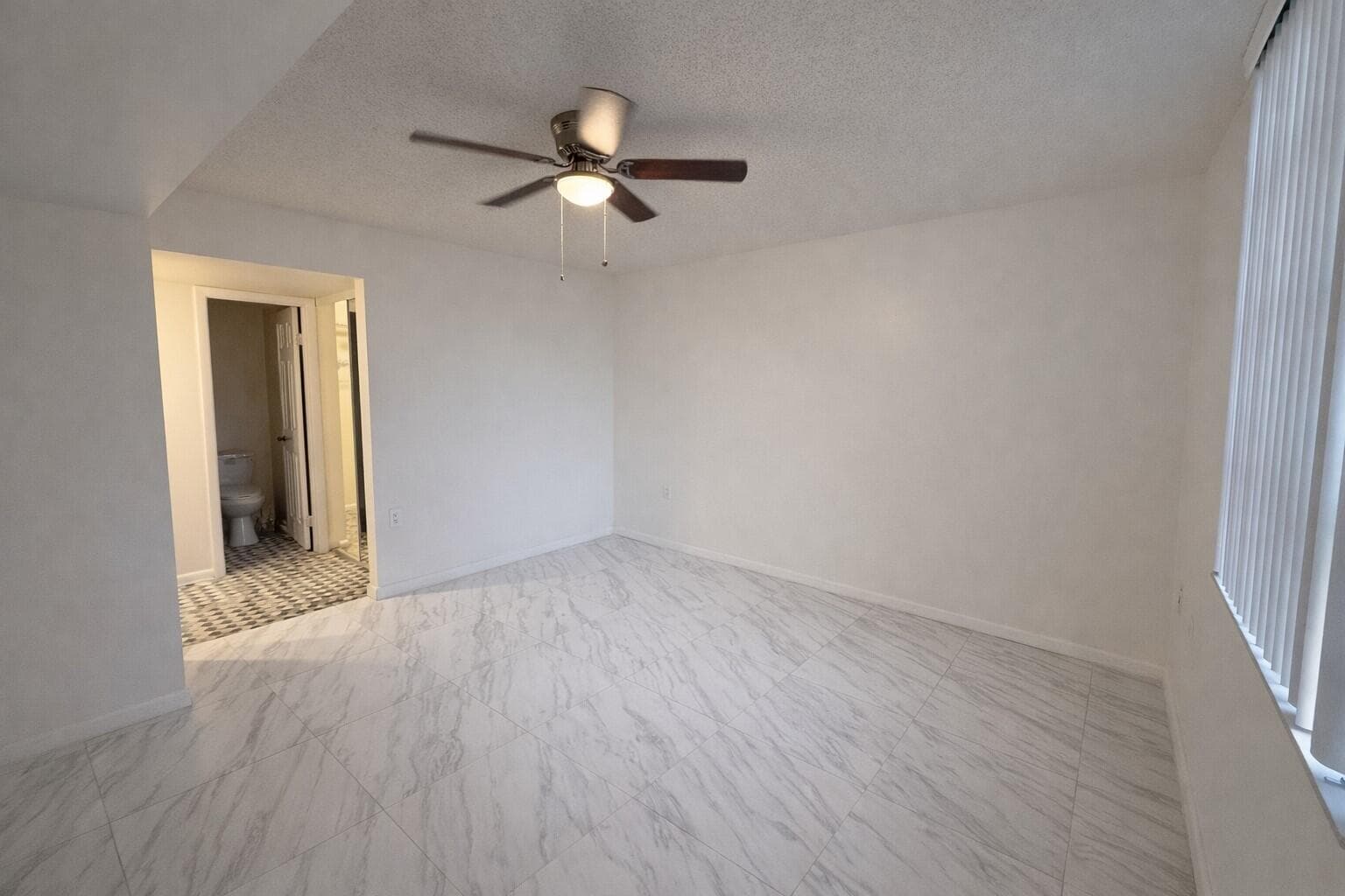 3826 Whitehall Drive 305, West Palm Beach, FL 33401 — photo 12 of 28