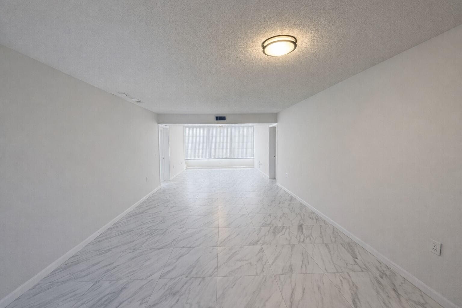 3826 Whitehall Drive 305, West Palm Beach, FL 33401 — photo 7 of 28