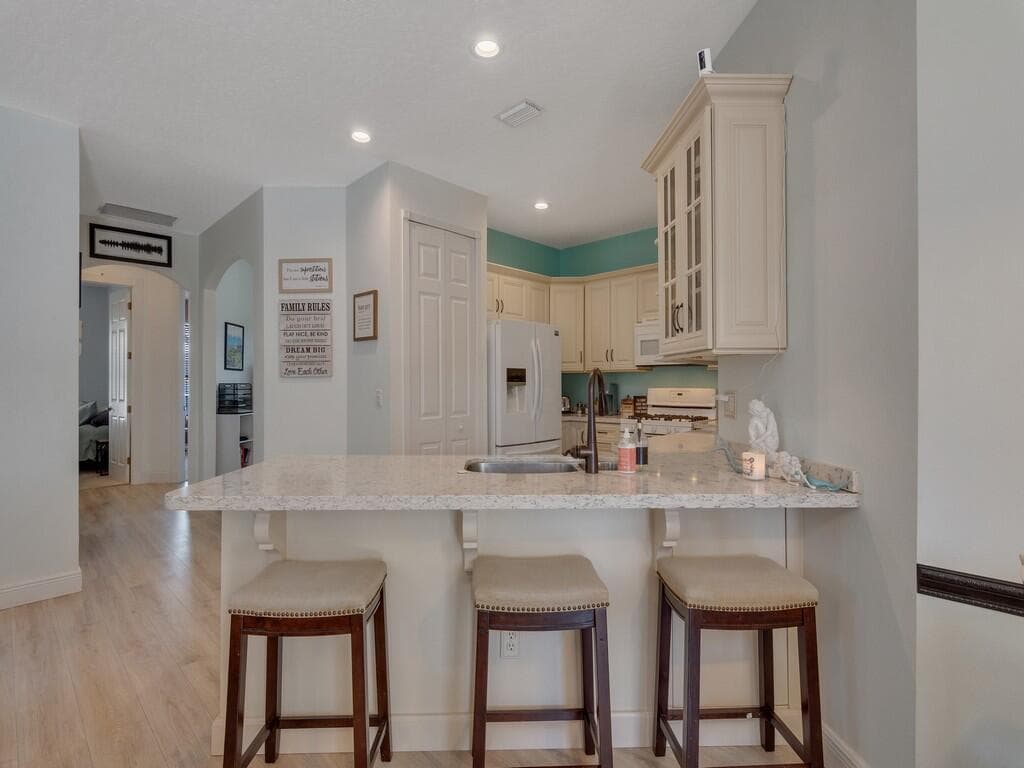 7543 15th Street, Vero Beach, FL 32966 — photo 15 of 54