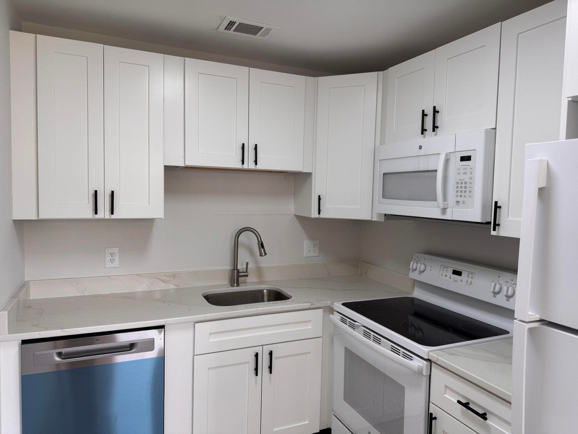 12 Lake Vista Trail 203, Port St. Lucie, FL 34952 — photo 8 of 16