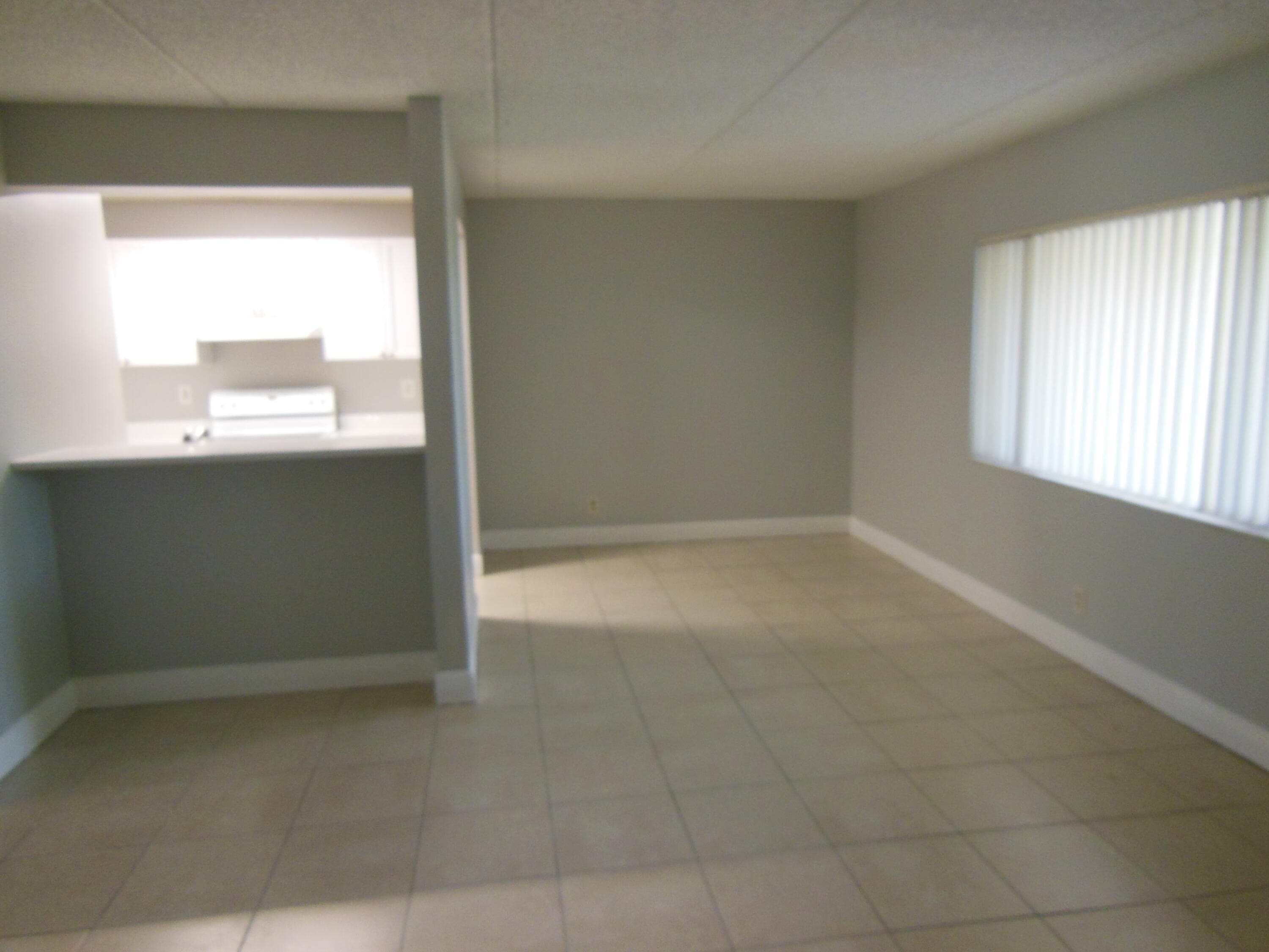 709 Meadows Circle, Boynton Beach, FL 33436 — photo 4 of 25