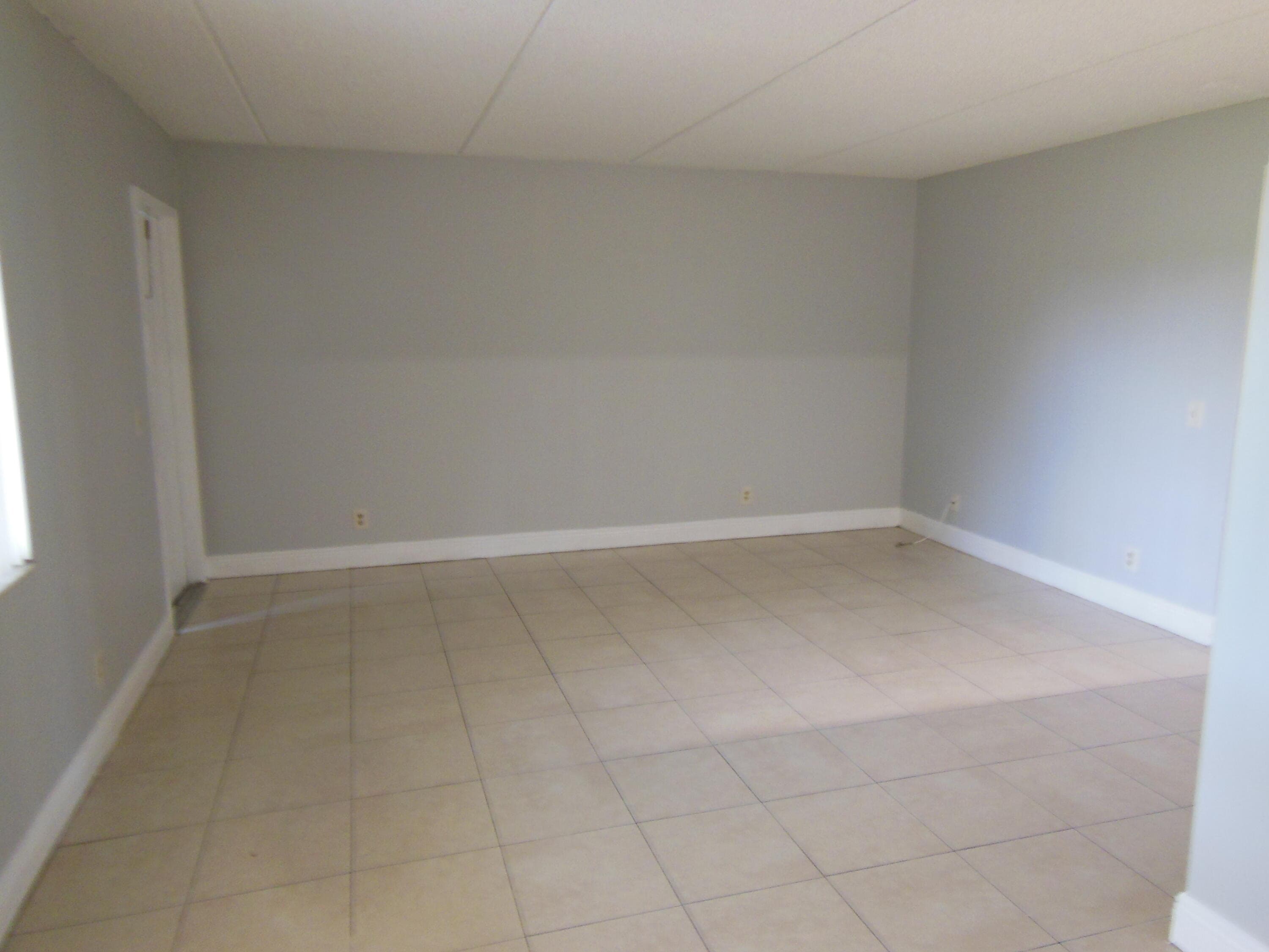 709 Meadows Circle, Boynton Beach, FL 33436 — photo 9 of 25