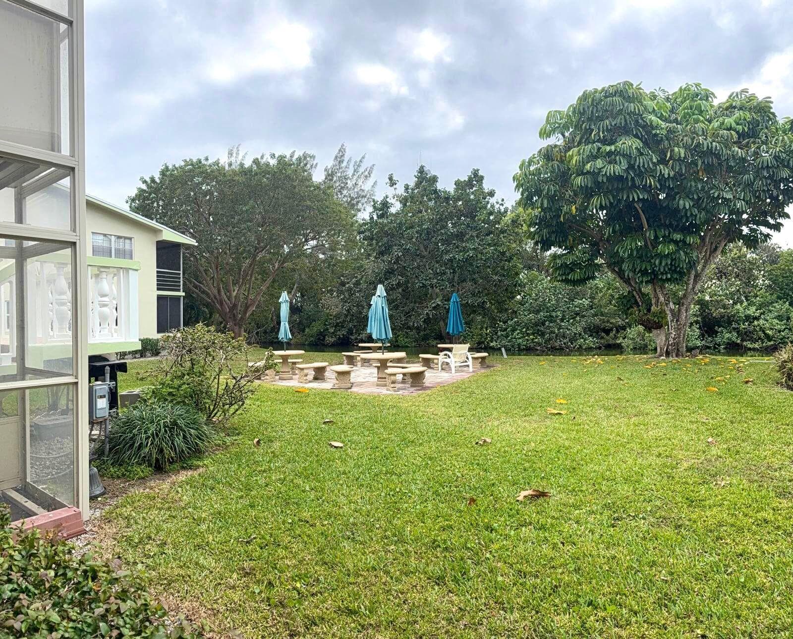 63 Windsor C, West Palm Beach, FL 33417 — photo 18 of 31