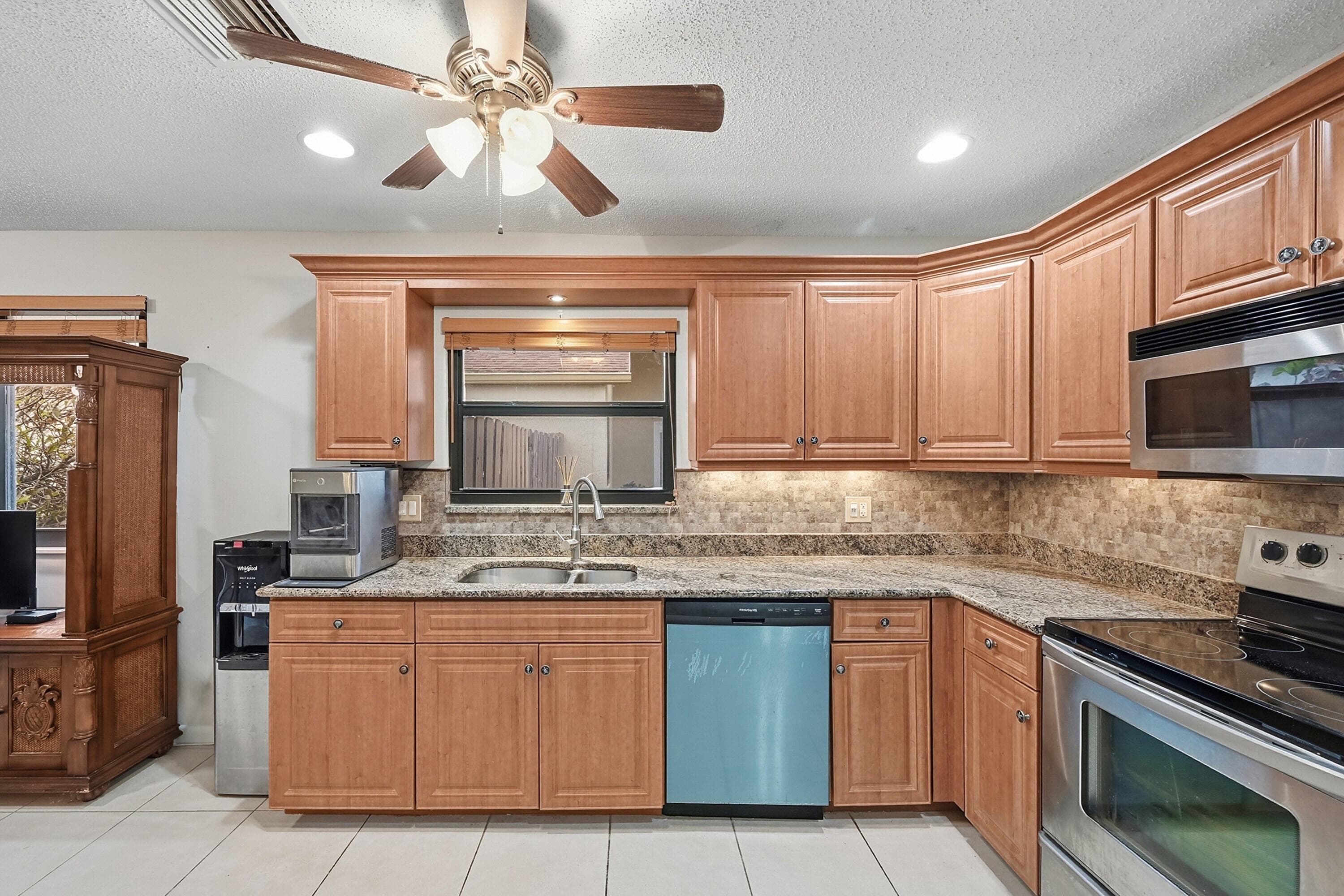 3135 NW 13th Street, Delray Beach, FL 33445 — photo 13 of 45