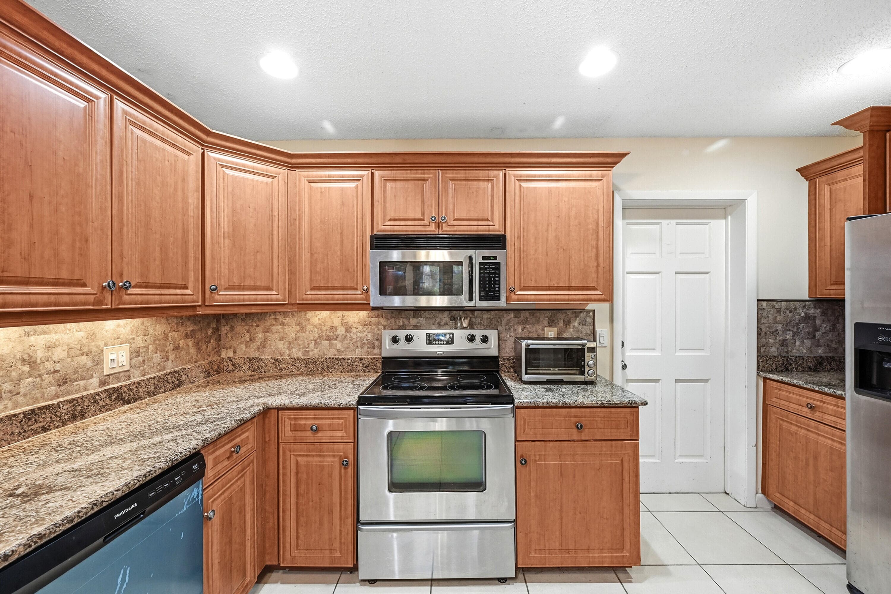 3135 NW 13th Street, Delray Beach, FL 33445 — photo 14 of 45