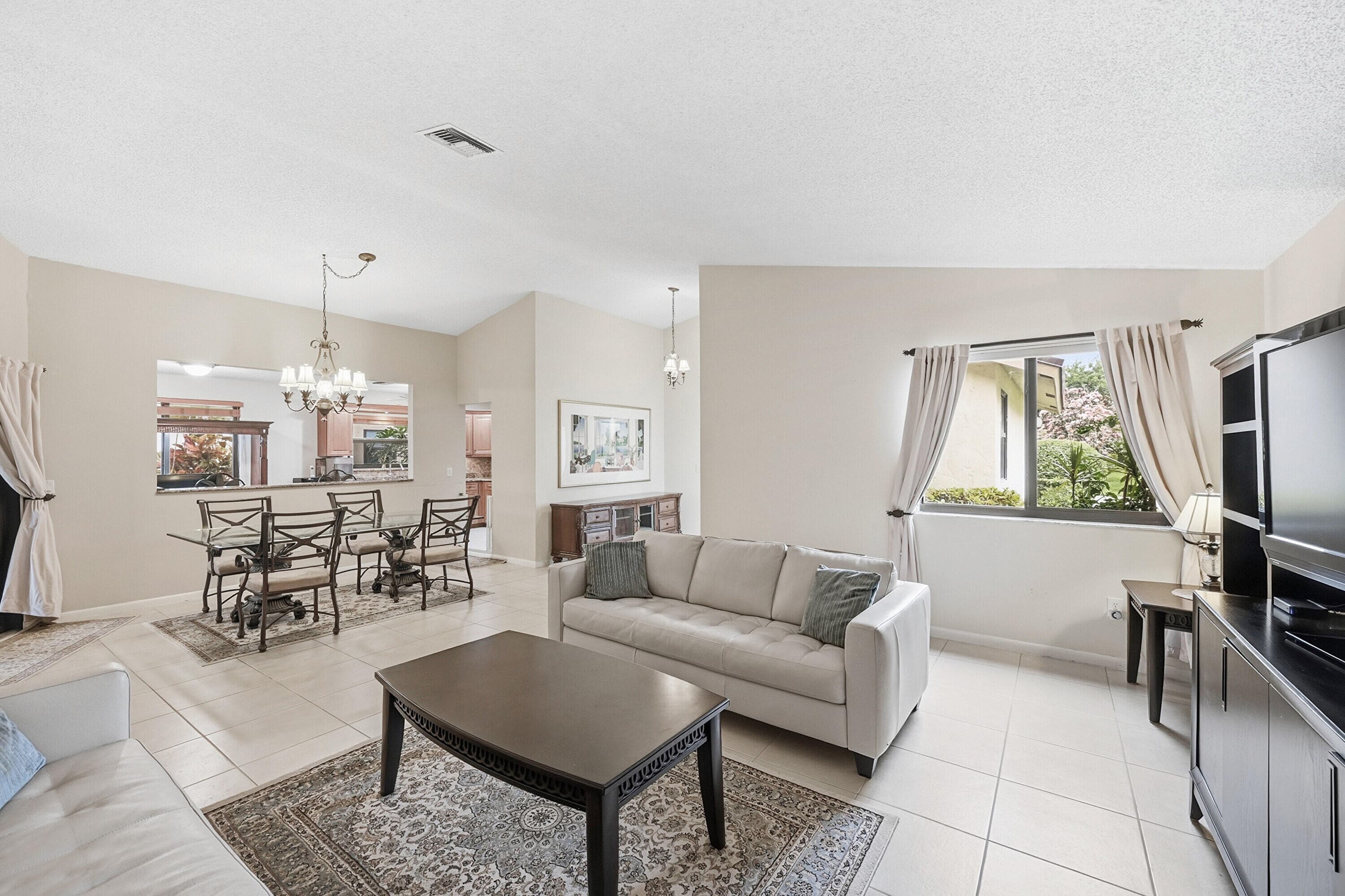 3135 NW 13th Street, Delray Beach, FL 33445 — photo 6 of 45