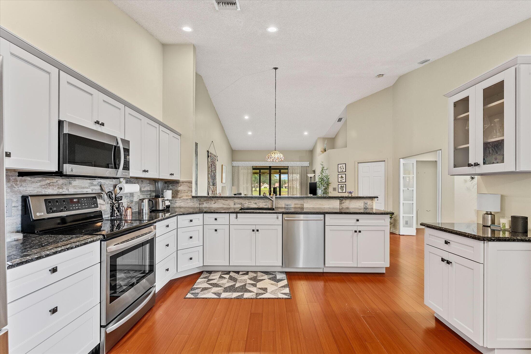 7841 Lexington Club Boulevard B, Delray Beach, FL 33446 — photo 8 of 47