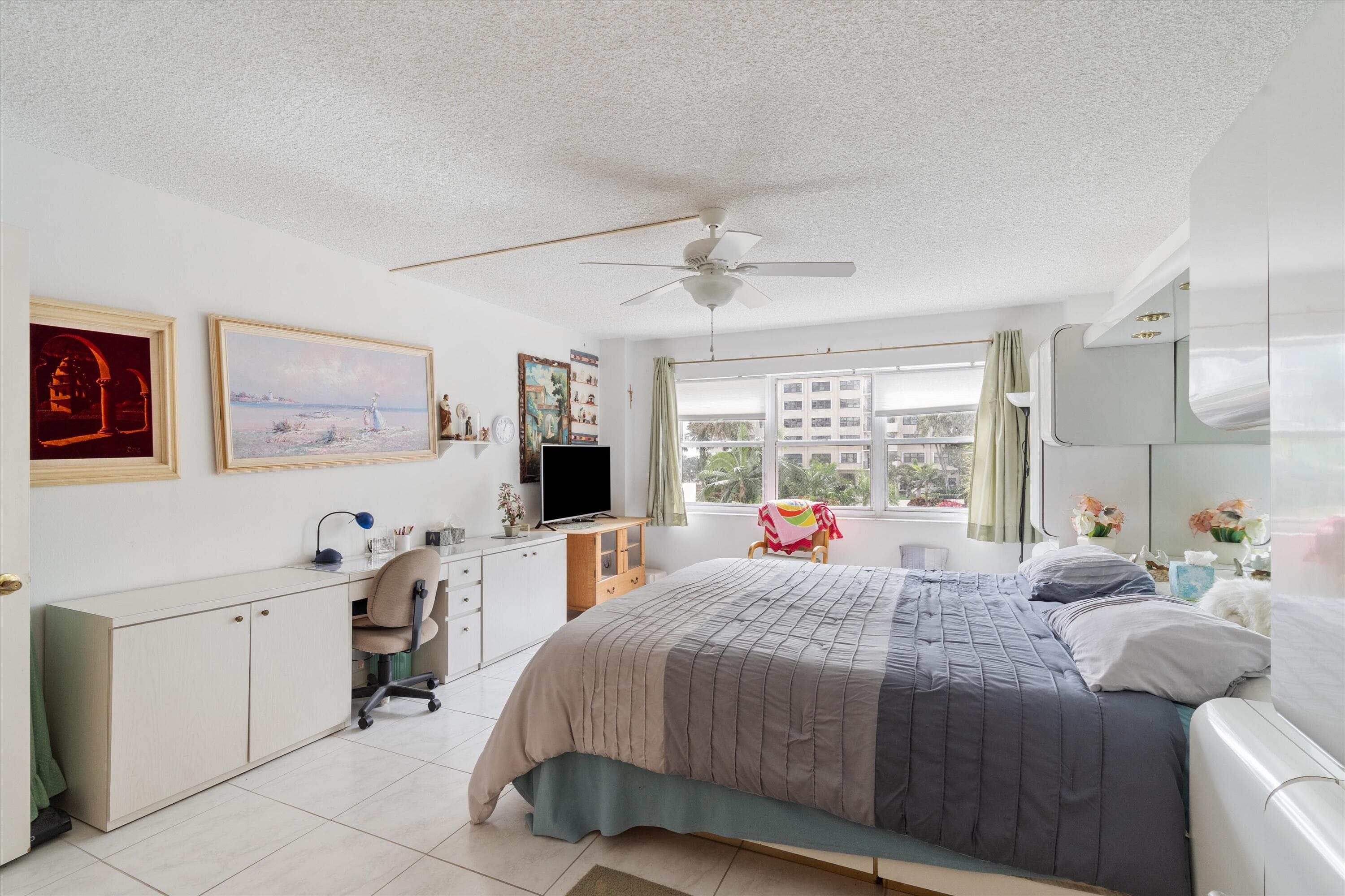 5100 N Ocean Boulevard 303, Lauderdale-By-The-Sea, FL 33308 — photo 13 of 35