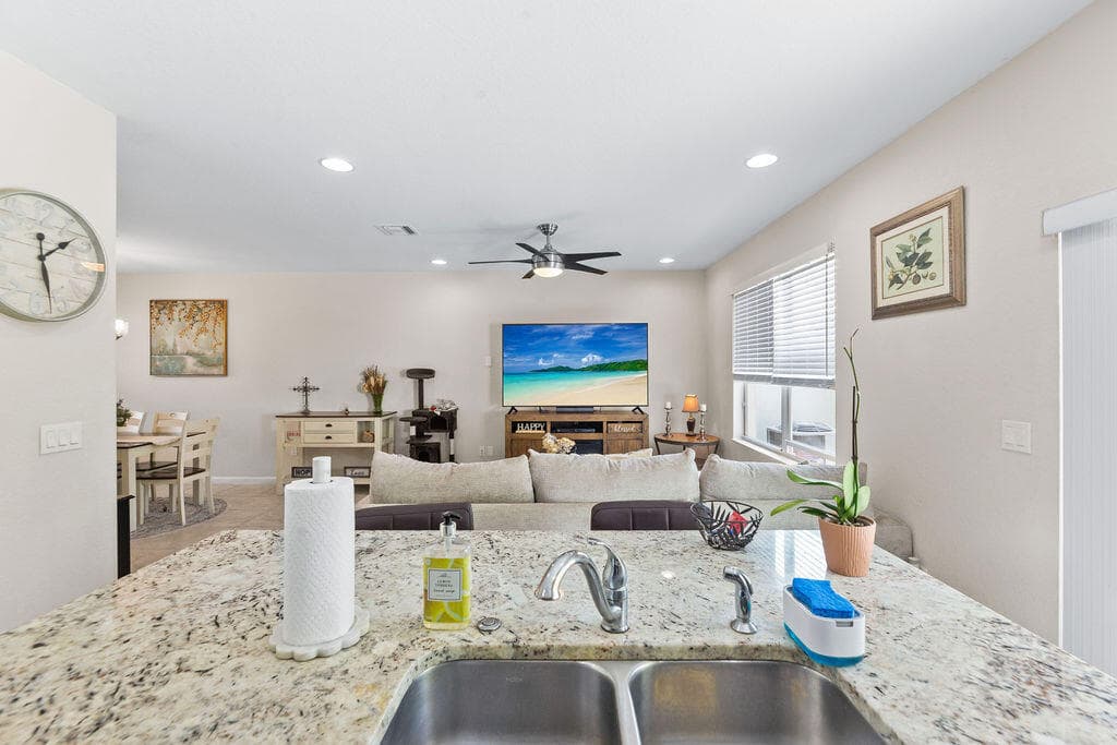 2550 NW Treviso Circle, Port St. Lucie, FL 34986 — photo 3 of 40
