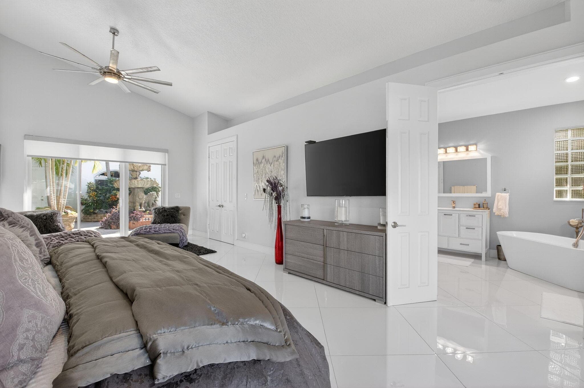936 Greensward Lane, Delray Beach, FL 33445 — photo 14 of 43