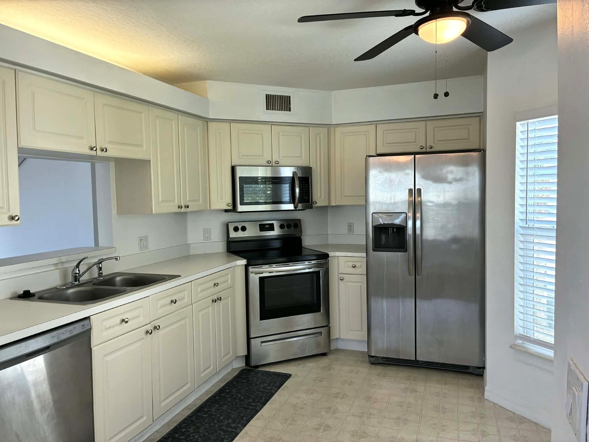 1930 Westminster Circle 2, Vero Beach, FL 32966 — photo 5 of 46