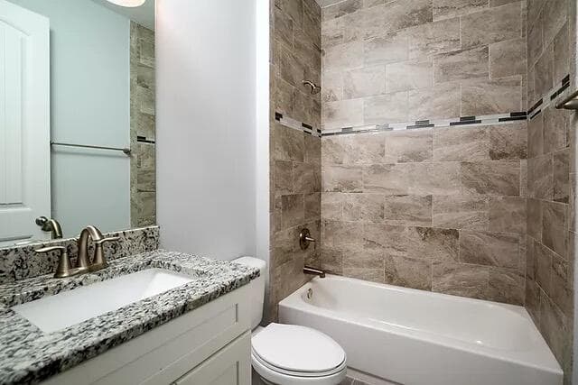 3673 SW Masilunas Street SW, Port St. Lucie, FL 34953 — photo 6 of 8